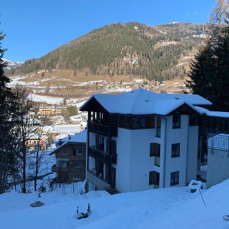 Apartamento Haus Im Turm Bad Kleinkirchheim Exterior foto