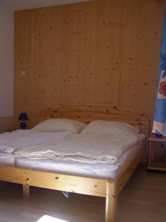 Apartamento Haus Im Turm Bad Kleinkirchheim Habitación foto