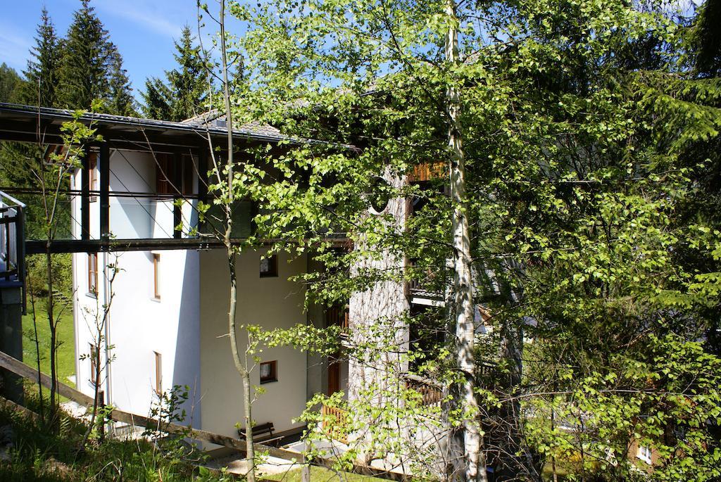 Apartamento Haus Im Turm Bad Kleinkirchheim Exterior foto